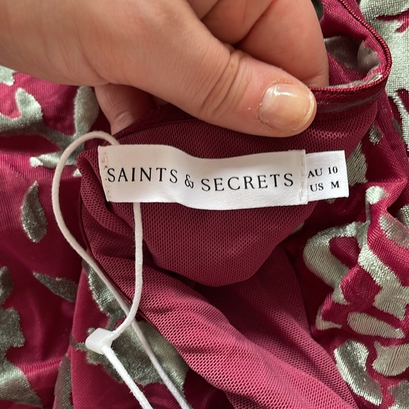 Saints & Secrets Wine & Silver Velvet Halter Midi Dress - Picture 4 of 5